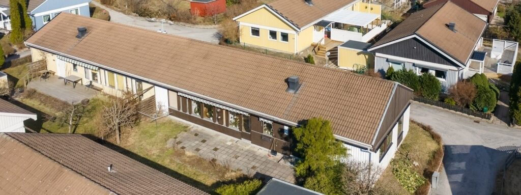 Stensättning av uteplats & altanbygge. Rissne Ör Sundbyberg